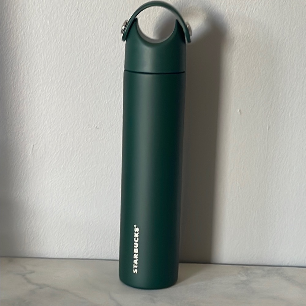 NWT Starbucks ultra slim Green Stainless Steel bottle. HK Limited edition